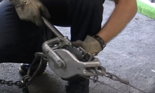Vehicle recovery winch comparison