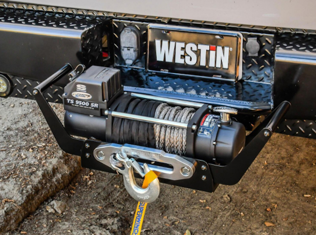 Jeep bumper with winch mounted
